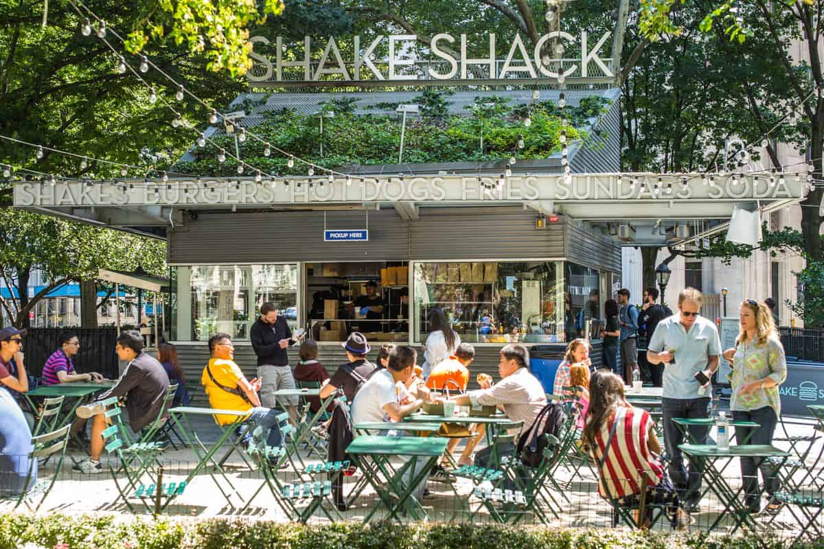 Shake Shack small restaurant in NYC Park 