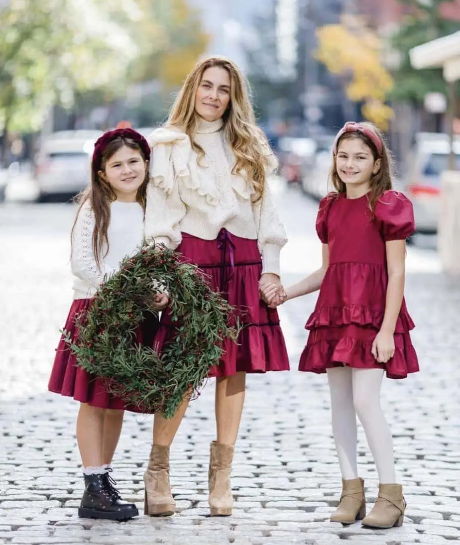 NYC family Christmas photoshoot outfits