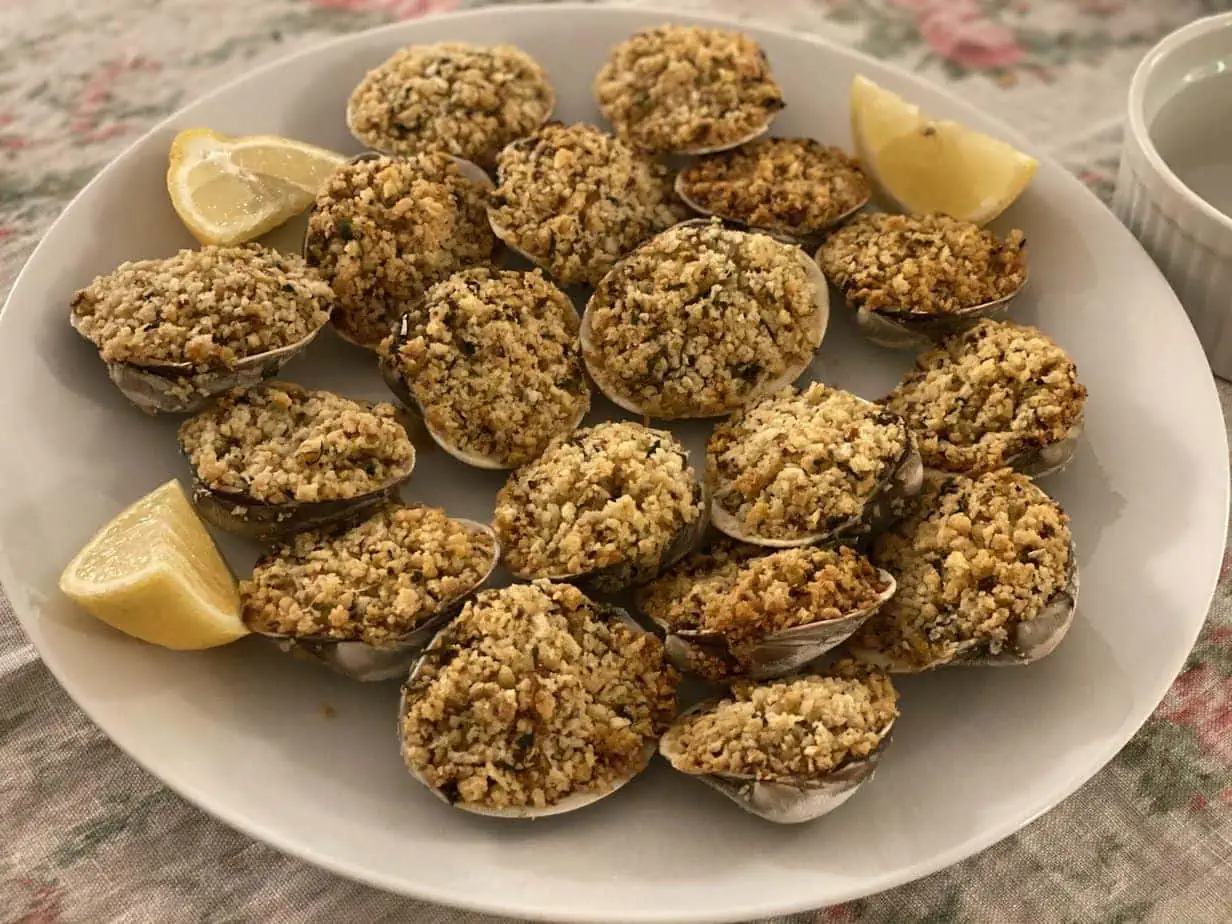 7 fishes stuffed clams