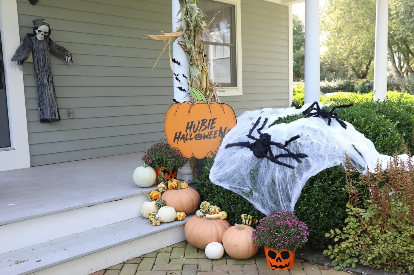 fall porch decor