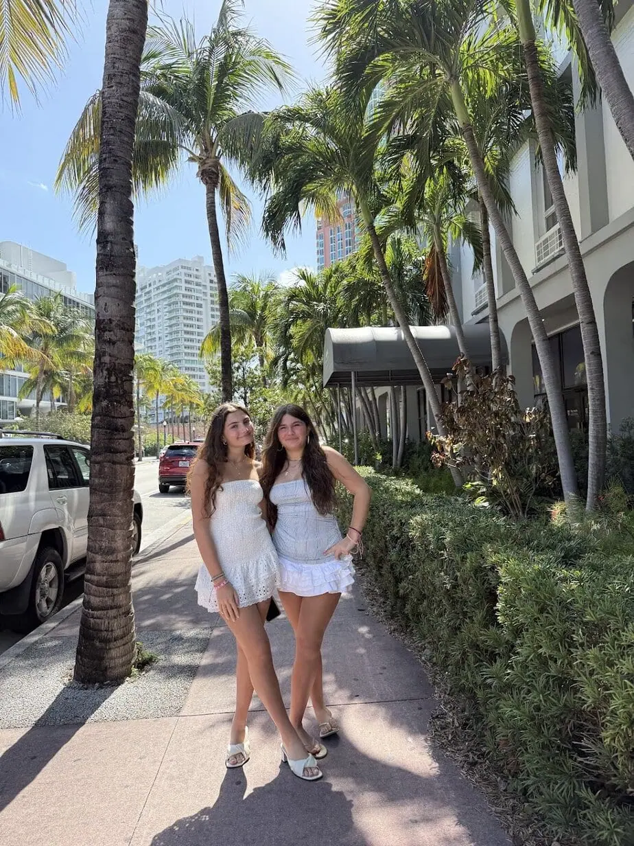 mother daughter travel