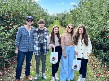 apple picking