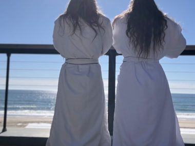 mother daughter