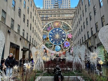saks lights